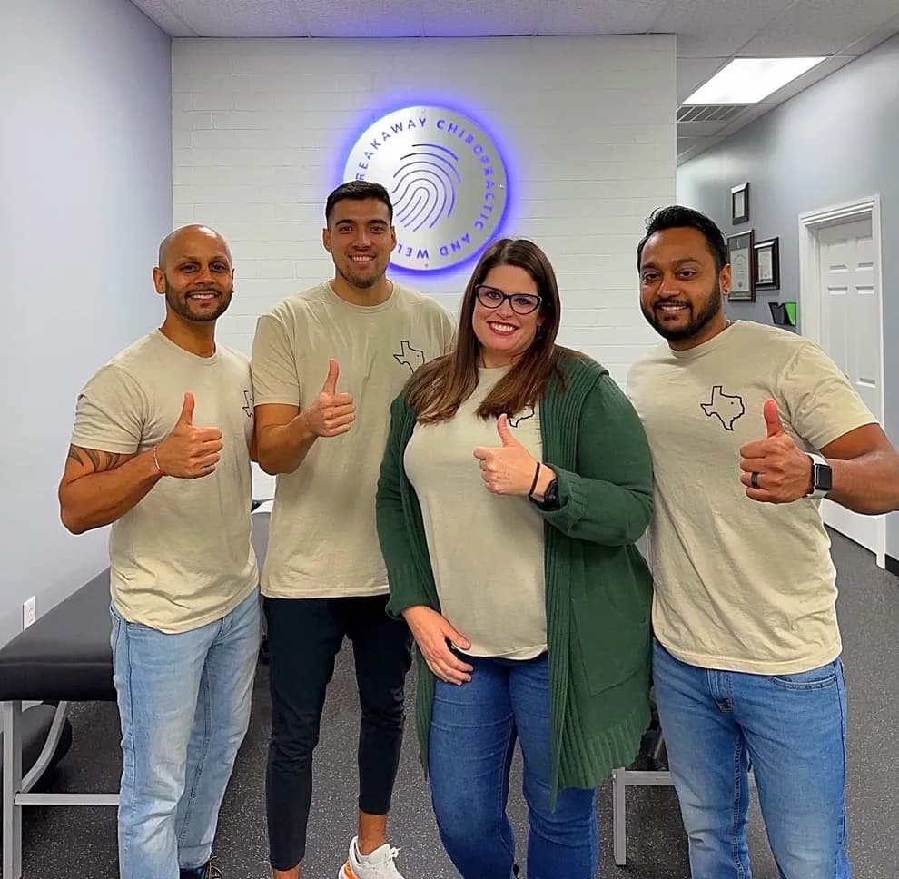 The team at Breakaway Chiropractic & Wellness in their Frisco, TX office